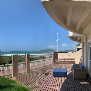 Azores Inn
