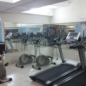 *** Hotel Mc Golden Flats Brasil
